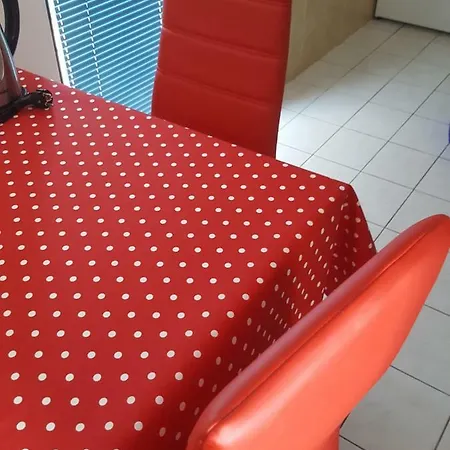 Apartman Vesna Апартаменты Сукошан
